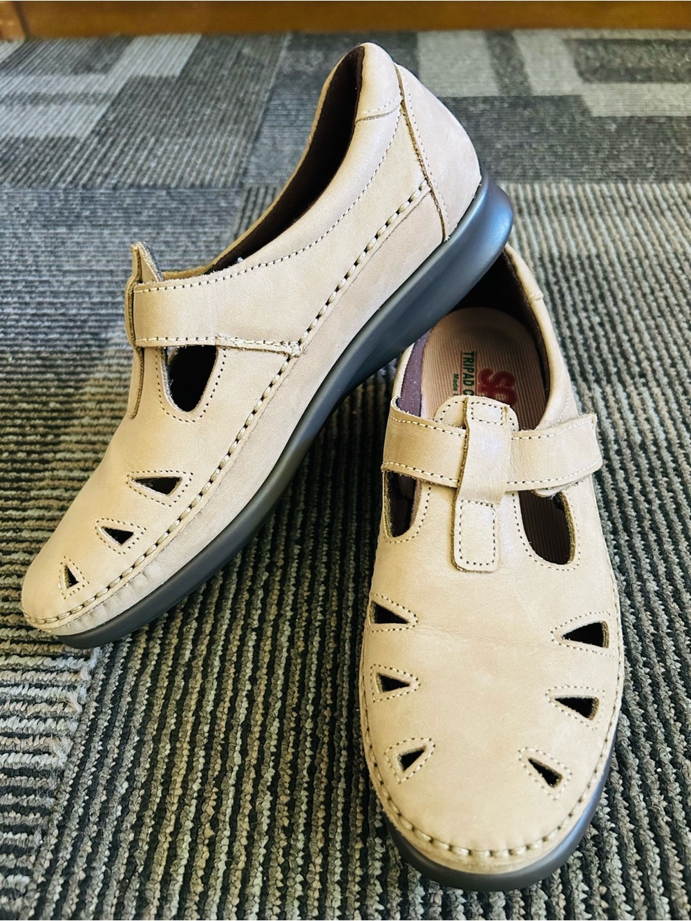 SAS Tripad Comfort Sage Beige Roamer Diabetic T-Strap Mary Janes size 7 NARROW